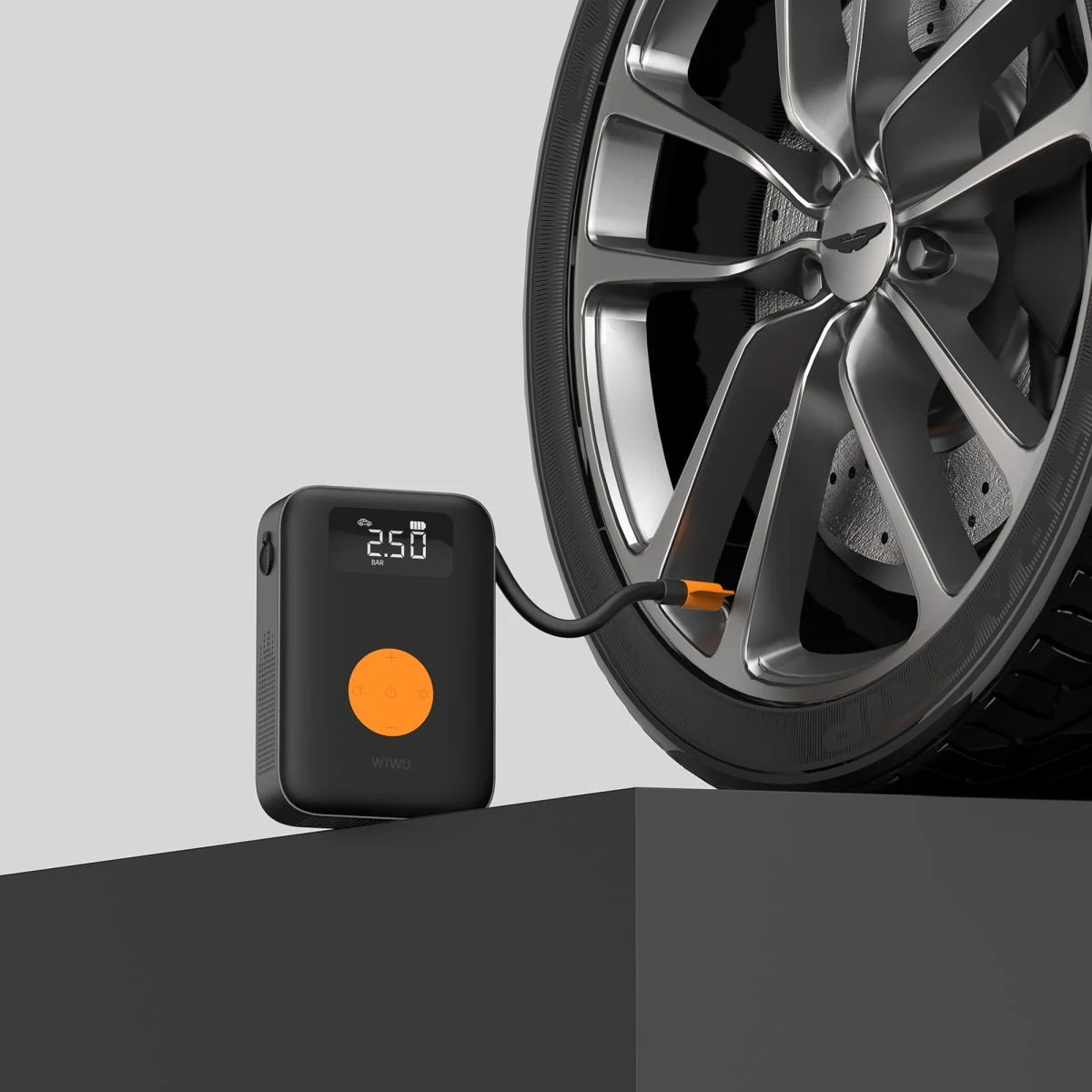 WiWU Portable Air Pump for Car and Bike